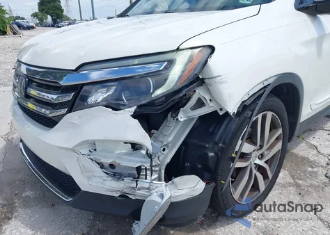 2017 Honda Pilot Touring из США, поврежденный, VIN 5FNYF6H91HB098315